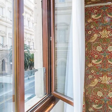 Apartment Via Della Consulta Rome
